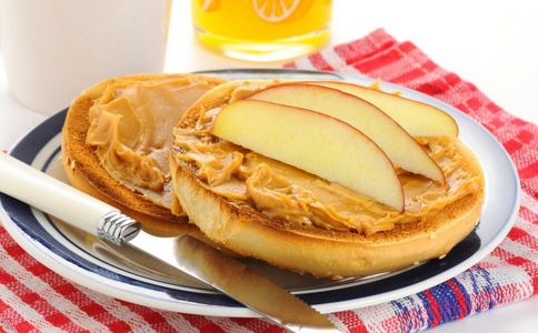 饮食警惕 3种早餐让你越吃越傻 早餐吃什么好 早餐不能吃什么 早餐吃什么会变傻