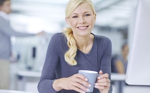 白领腰痛怎么办 白领腰痛如何缓解 白领腰痛吃什么好