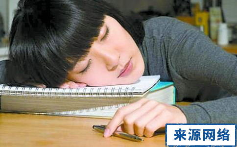 午睡有好处么 如何午睡好 趴着午睡有什么危害