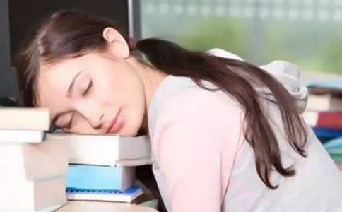 上班族如何午睡 午睡有什么好处 午睡要注意什么问题