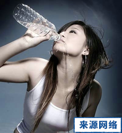 喝水益处多多 喝水的好处 失眠 抗癌 减肥 肠胃疾病