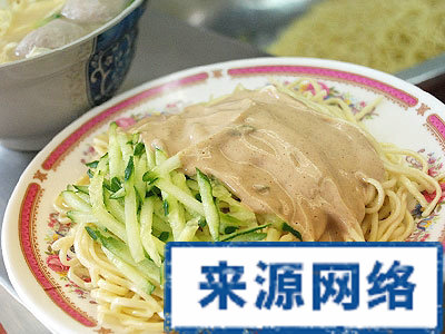 芝麻酱 芝麻酱的营养价值 芝麻酱的功效与作用 芝麻酱的功效