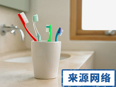 月子里能刷牙吗 漱口水 温水刷牙 牙龈炎 牙周病 口腔细菌