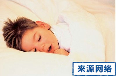 审视 个人生活习惯 减弱 抵抗力 睡眠不足 夫妻间