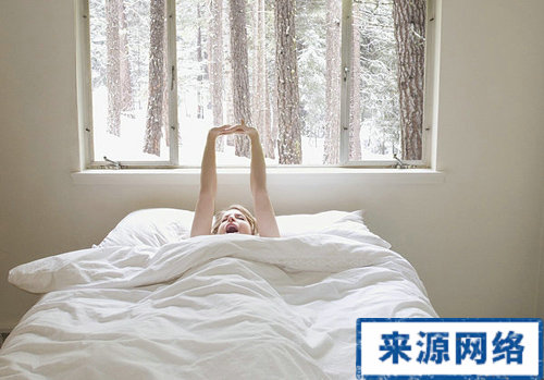 冬天适度赖床的好处 冬天适度赖床有益健康 赖床的好处
