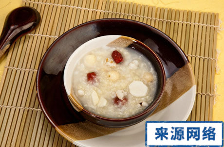 预防便秘 预防便秘的食物 预防便秘的食物有哪些