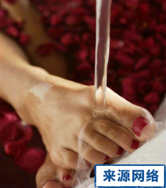 冬季手脚冰凉怎么办 缓解手脚冰凉的方法 冬季如何缓解手脚冰凉