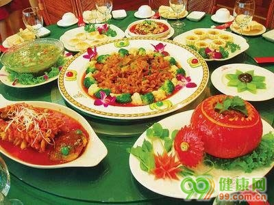 春节吃年夜饭 2011春节年夜饭 春节外出吃年夜饭