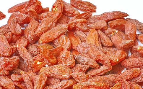 冬天手冷怎么办 冬天手冷如何缓解 冬天手冷吃什么好