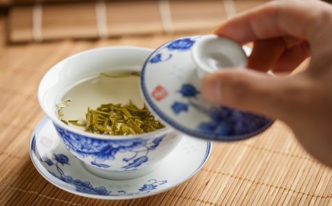 冬天手冷怎么办 冬天手冷是什么原因 冬天手冷如何改善