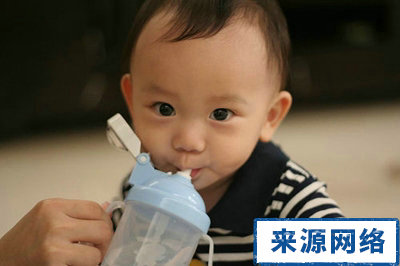 儿童保健 宝宝不宜喝哪些水 补充水分