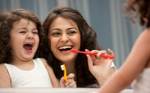 宝宝刷牙怎么办 如何帮宝宝刷牙 怎么让宝宝爱上刷牙