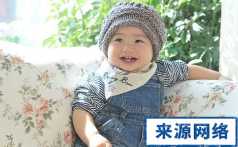 宝宝为什么会打嗝 宝宝打嗝怎么办 宝宝打嗝是什么原因