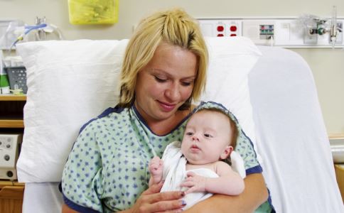 宝宝打嗝怎么办 宝宝打嗝是什么原因 宝宝打嗝如何护理