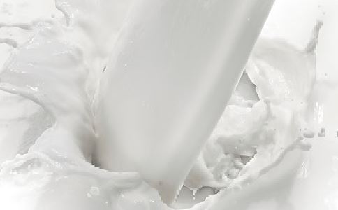 喝牛奶有什么禁忌 喝牛奶好么 喝牛奶要注意什么