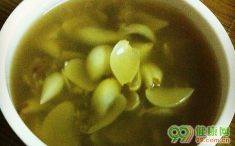 冬季治疗婴儿湿疹的饮食方法 宝宝湿疹怎么办 宝宝湿疹如何治疗 宝宝湿疹有什么症状