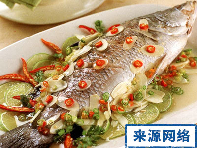 蒸鱼不腥的厨房小妙招 怎么去鱼腥味 去鱼腥味 清蒸鱼的做法 如何去鱼腥味