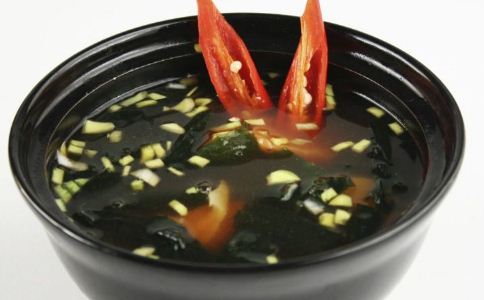 吃紫菜有什么好处 如何挑选紫菜 老人能吃紫菜吗