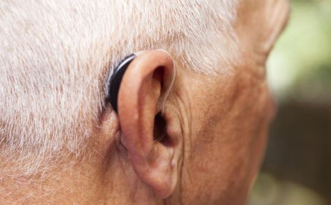 老人保护听力有什么方法 老人如何保护听力 保护听力吃什么