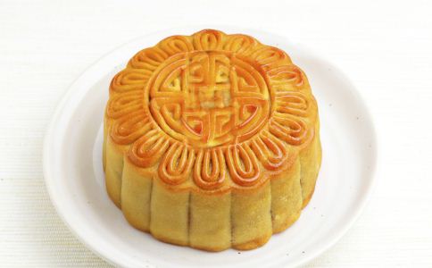 吃月饼要注意什么 中秋吃月饼好吗 中秋吃什么好