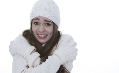 手脚冰凉吃什么 手脚冰凉如何调理 如何预防手脚冰凉