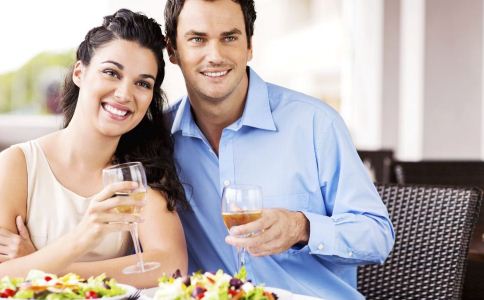 吃撑危害大 要如何控制饭量 吃撑好吗 吃撑有什么危害 怎么控制饭量