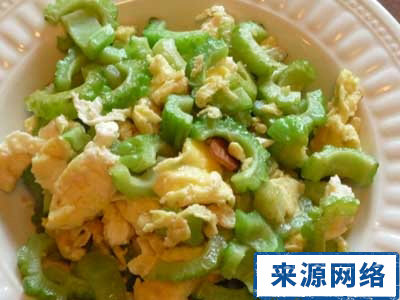 夏季保健 夏季吃苦瓜有什么好处 夏季哪些人不宜吃苦瓜