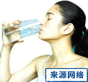 夏季保健 夏季如何补水科学 夏季排毒应怎么补水