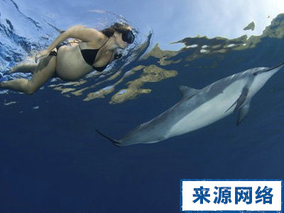 夏季孕妇保健 孕妇游泳应注意什么 夏季孕妇应怎么游泳