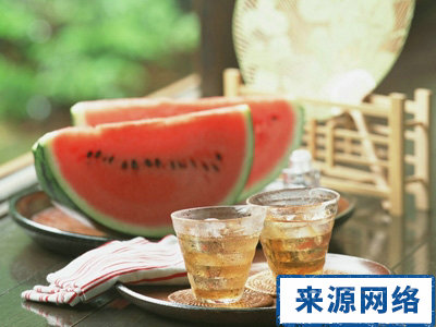 夏季养生 夏季如何防暑 夏季吃什么会中暑