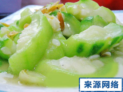 吃丝瓜有什么好处 夏季女性保健 夏季丝瓜食疗方有哪些