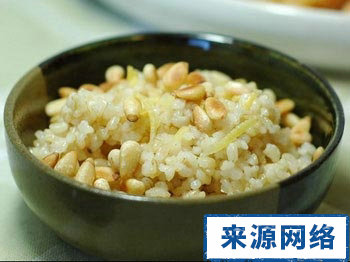 夏季吃什么给肠道排毒? 夏季养生 夏季如何给肠道排毒 夏季肠道排毒吃什么