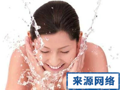 油性皮肤 油性皮肤如何护肤 夏季如何护肤 夏季油性皮肤的护肤